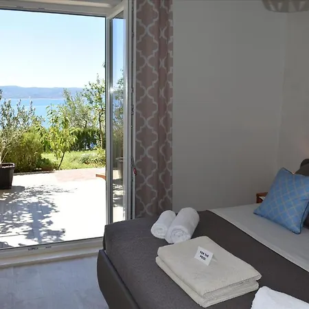 Vineyard Oaza بيت ضيافة بريلا