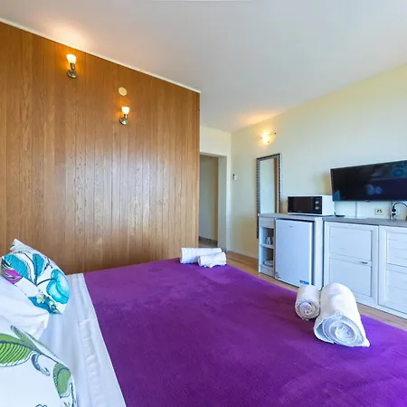 Vineyard Oaza 3*